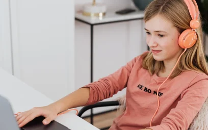 Utiliser les podcasts pour enrichir vos cours particuliers à Mâcon