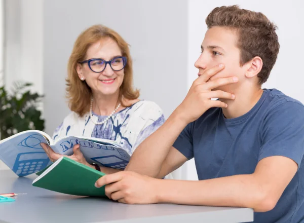 ABC Cours particuliers à Mâcon soutien scolaire lycée à Mâcon à Mâcon